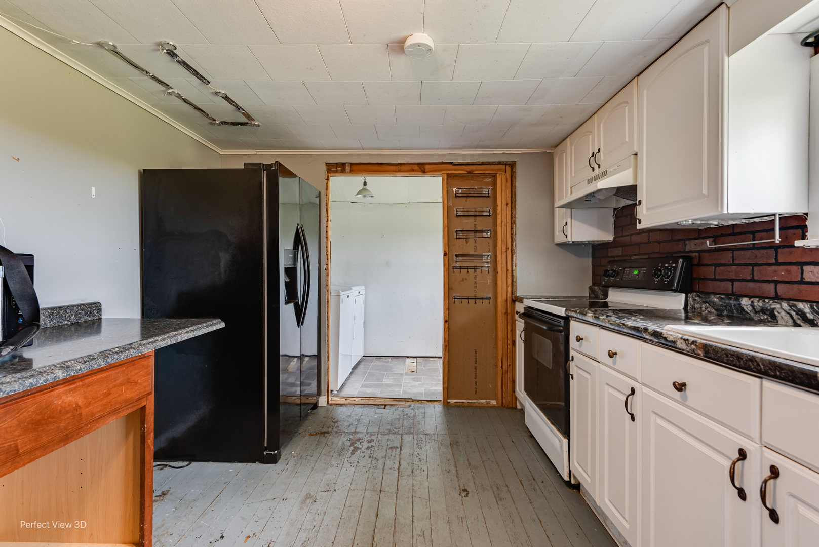 8600 S Kinsman Road, Kinsman, IL 60437
