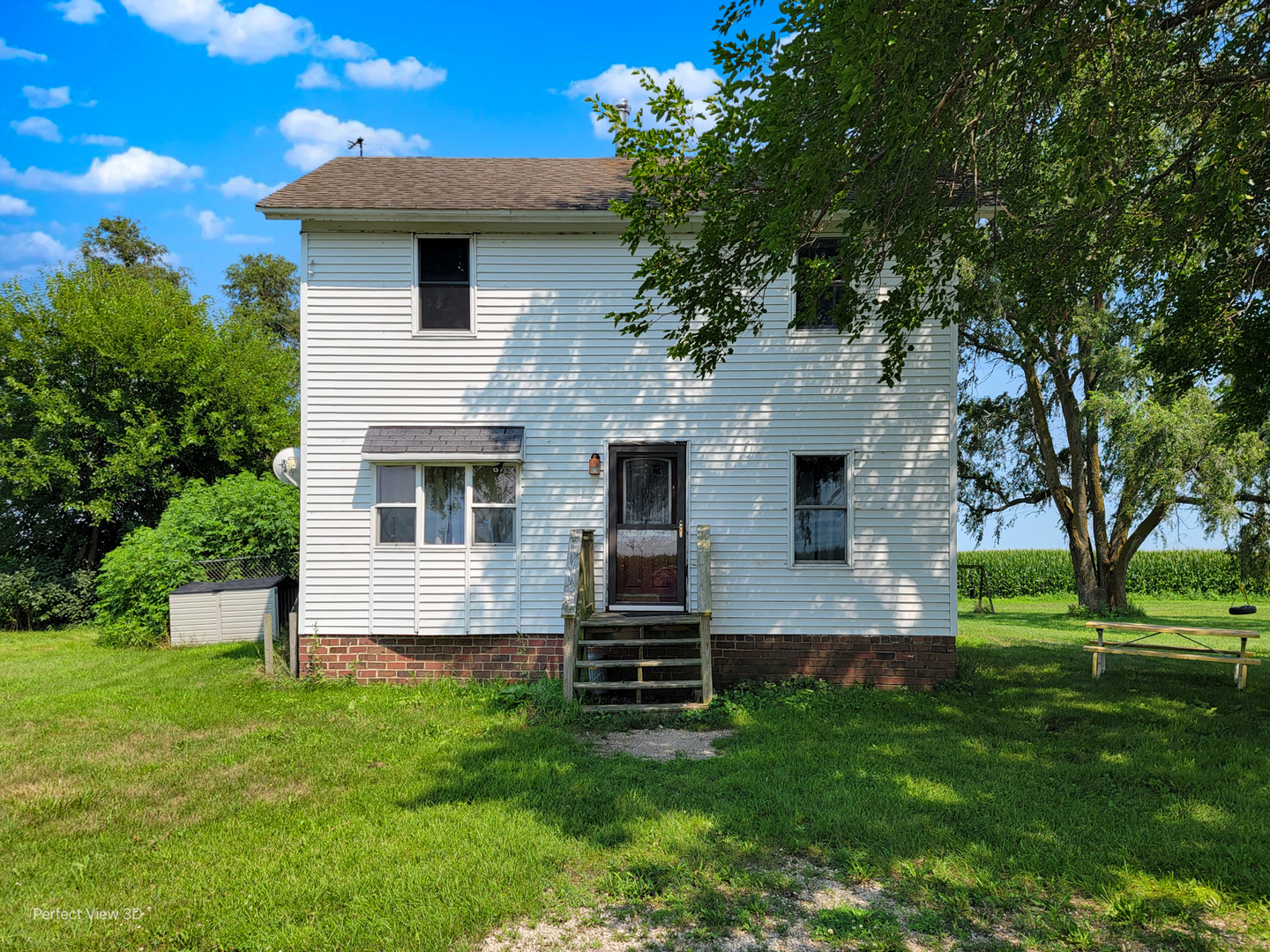 8600 S Kinsman Road, Kinsman, IL 60437