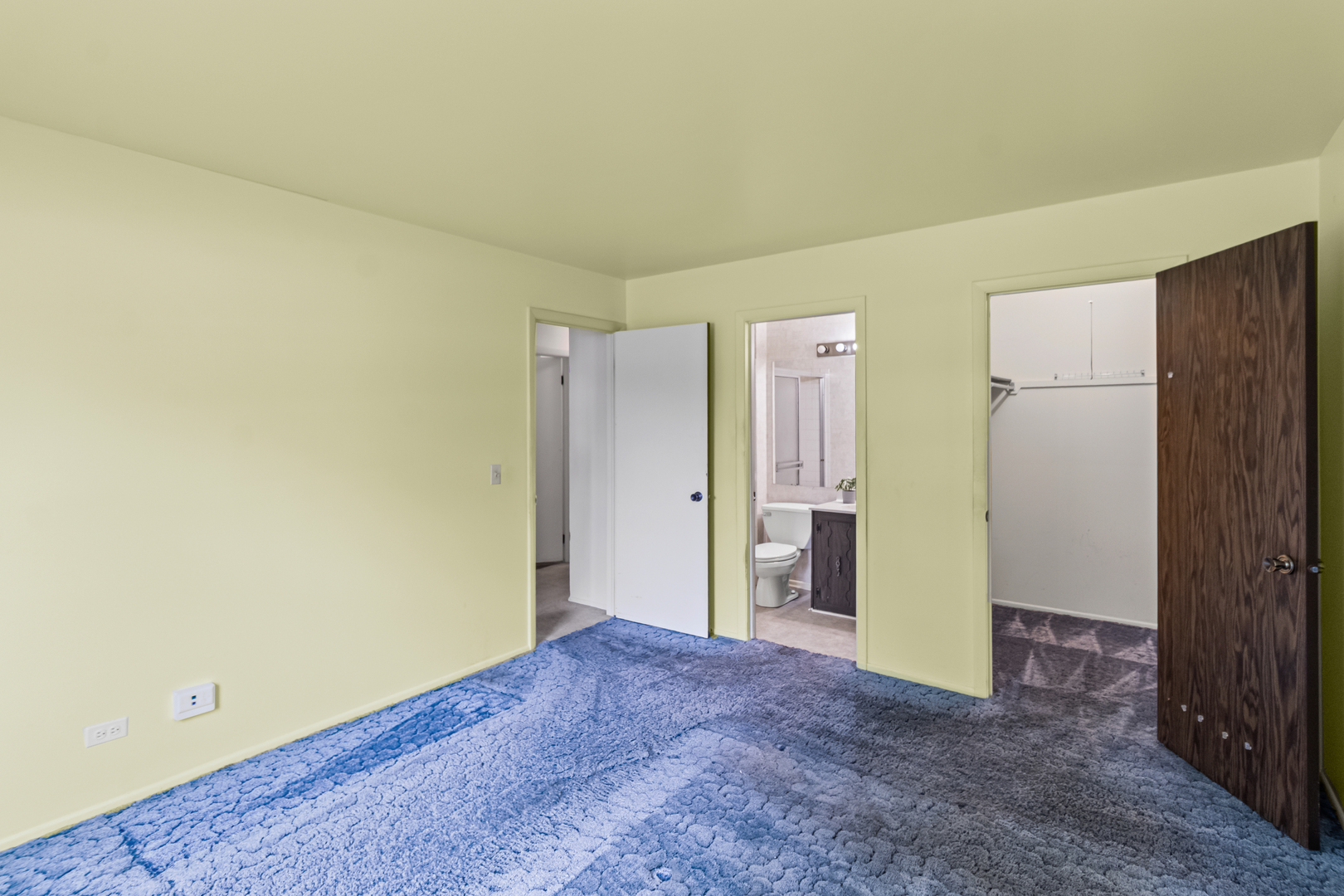 91 Lambert Drive #B1, Schaumburg, IL 60193