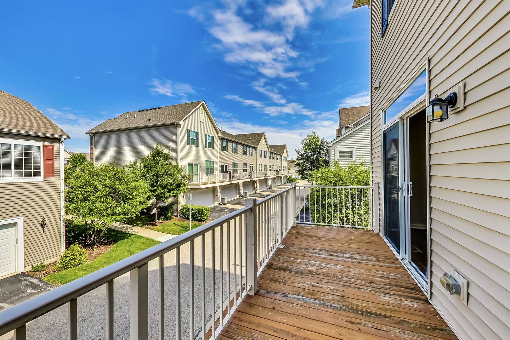 598 Station Park Circle #598, Grayslake, IL 60030