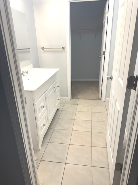 5201 Carriageway Drive #305C, Rolling Meadows, IL 60008