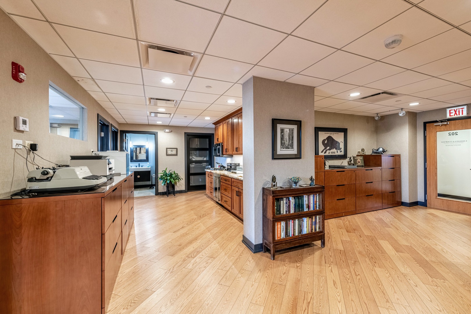 25 E Main Street #202, Roselle, IL 60172