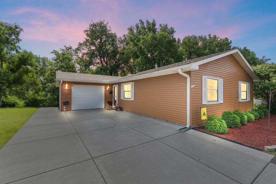1431 Madison Avenue, Dyer, IN 46311