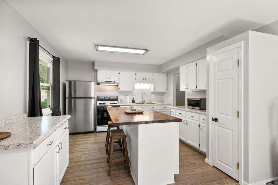 1431 Madison Avenue, Dyer, IN 46311