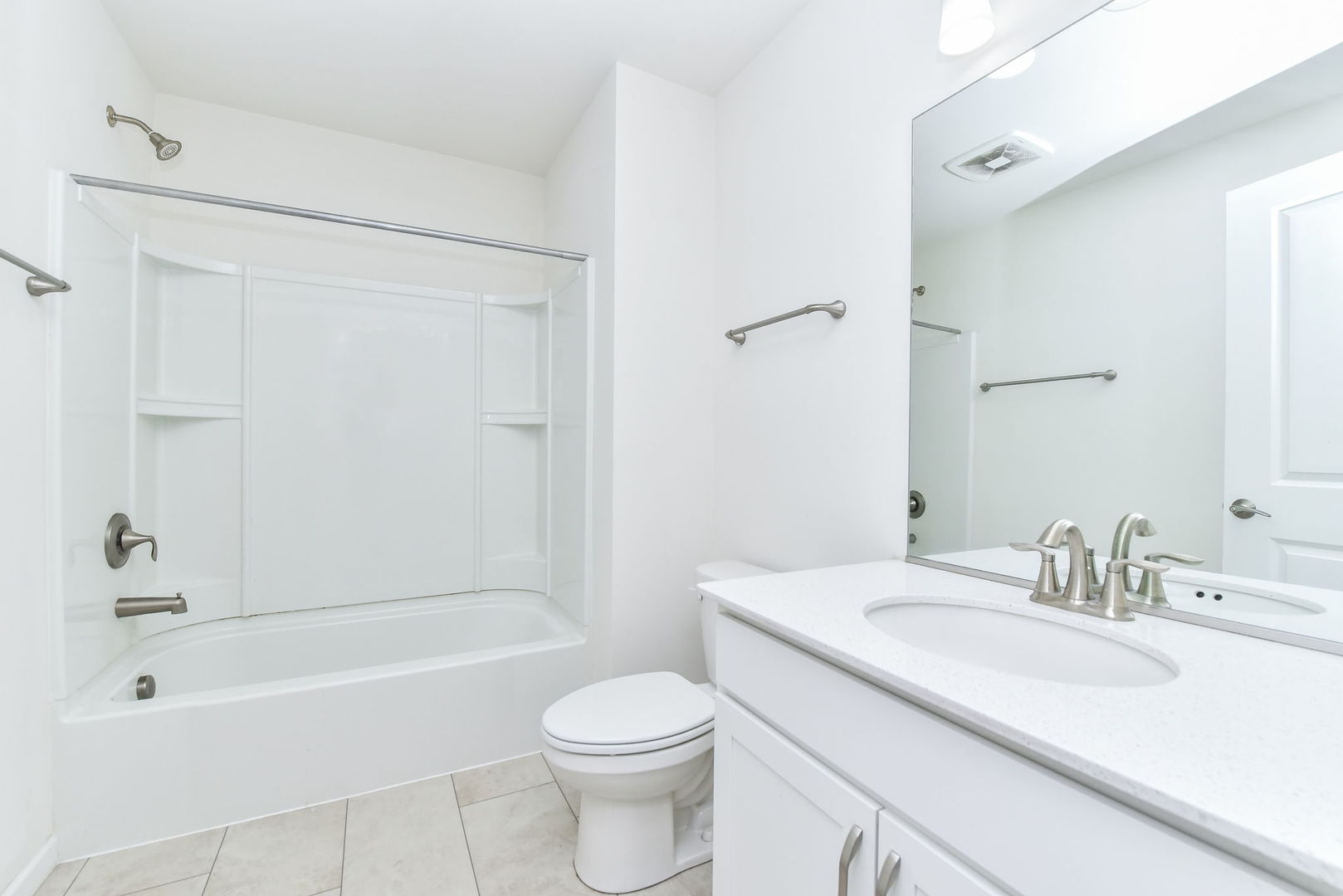 2206 Weatherbee Lane, Naperville, IL 60563