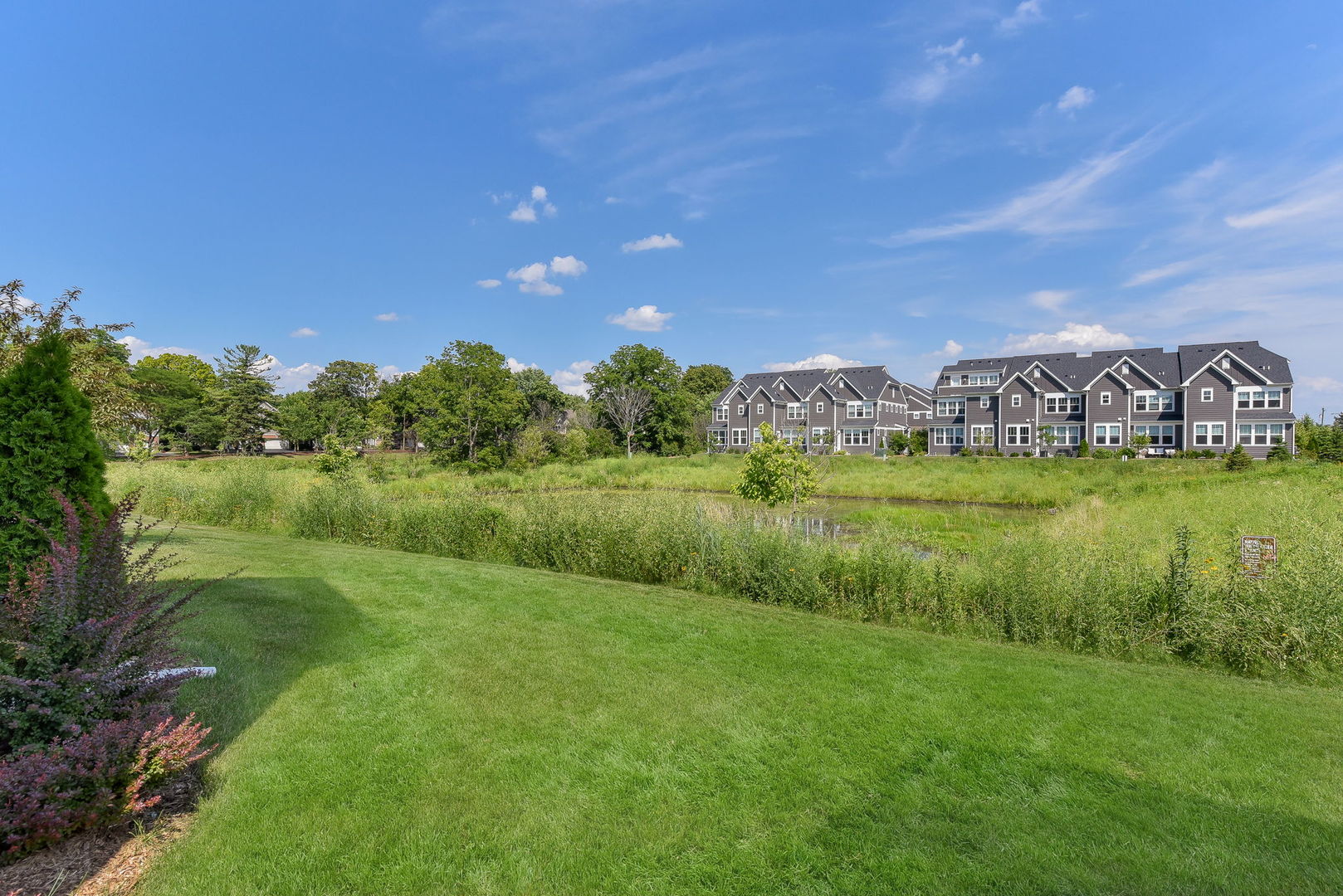 2206 Weatherbee Lane, Naperville, IL 60563