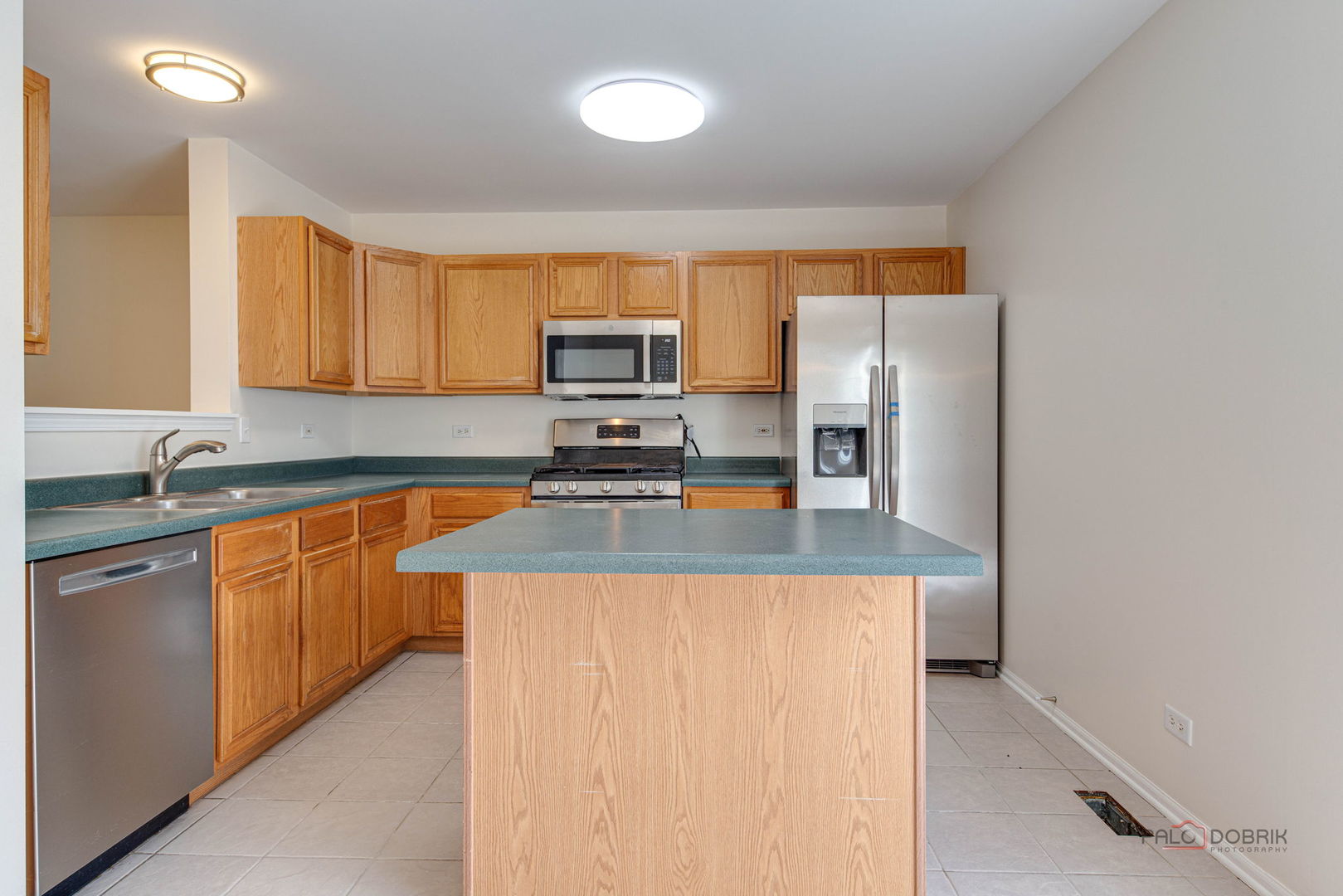 100 W Big Horn Drive #19-5, Hainesville, IL 60073