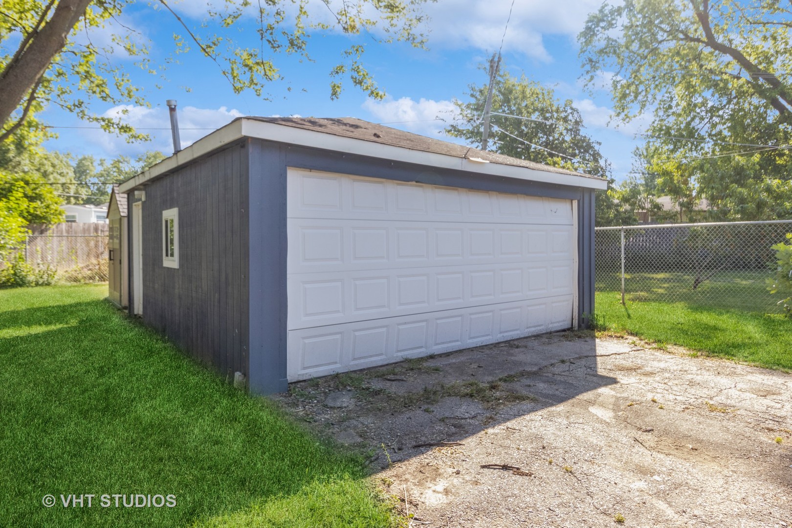 118 Ball Avenue, Carpentersville, IL 60110