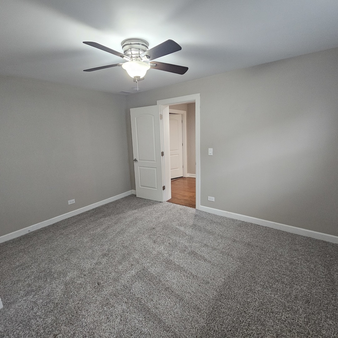 906 S 10th Avenue, Maywood, IL 60153