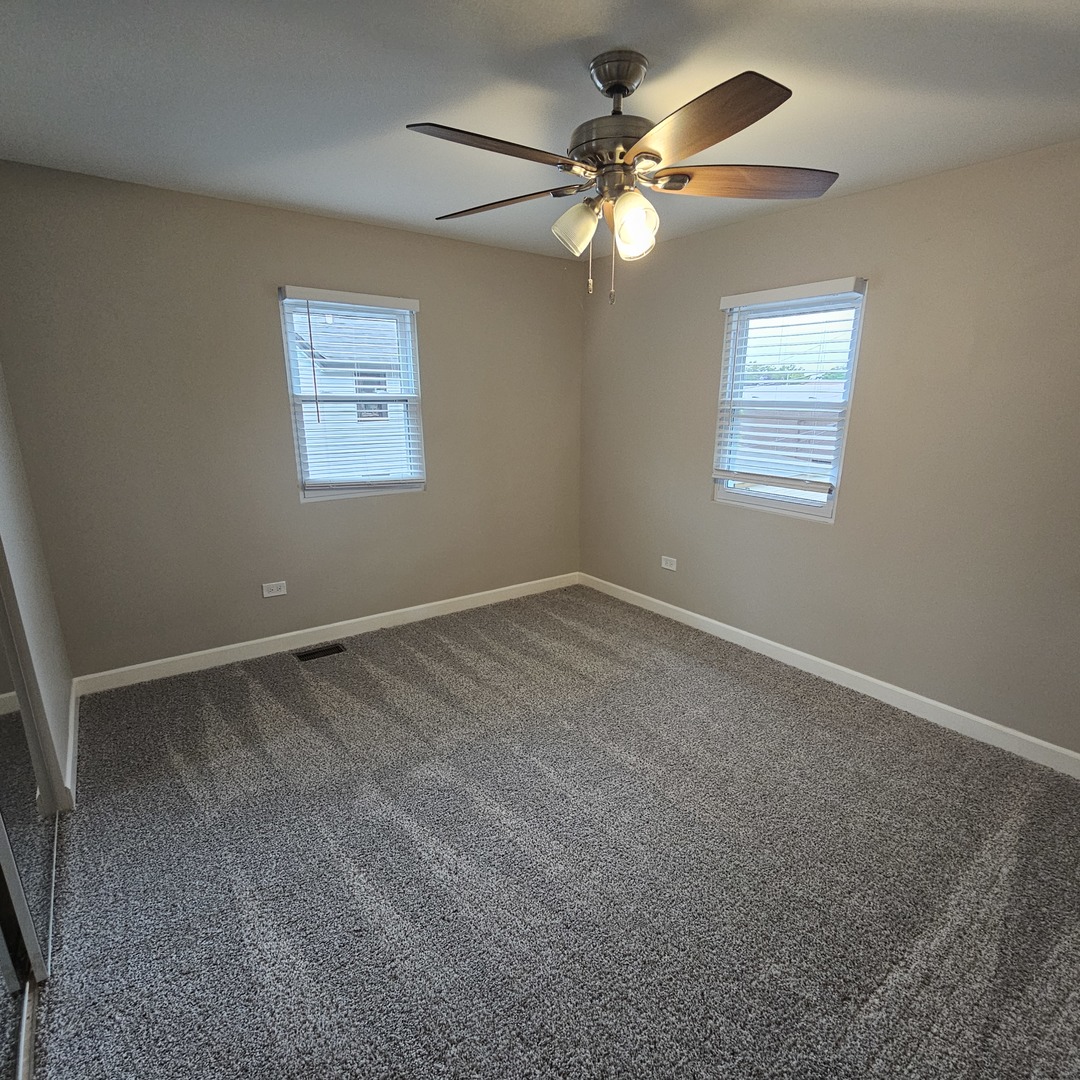 906 S 10th Avenue, Maywood, IL 60153