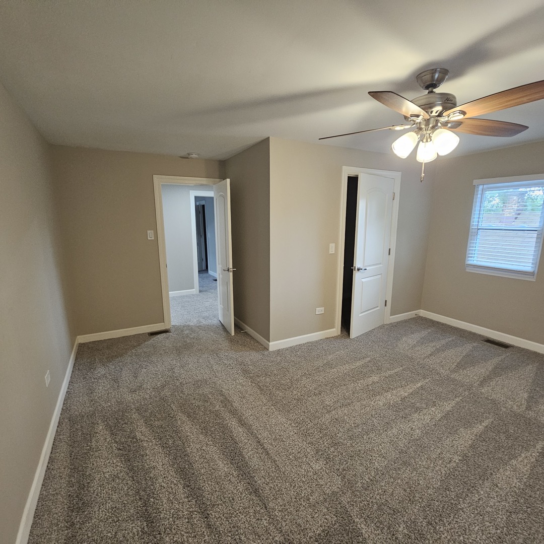 906 S 10th Avenue, Maywood, IL 60153