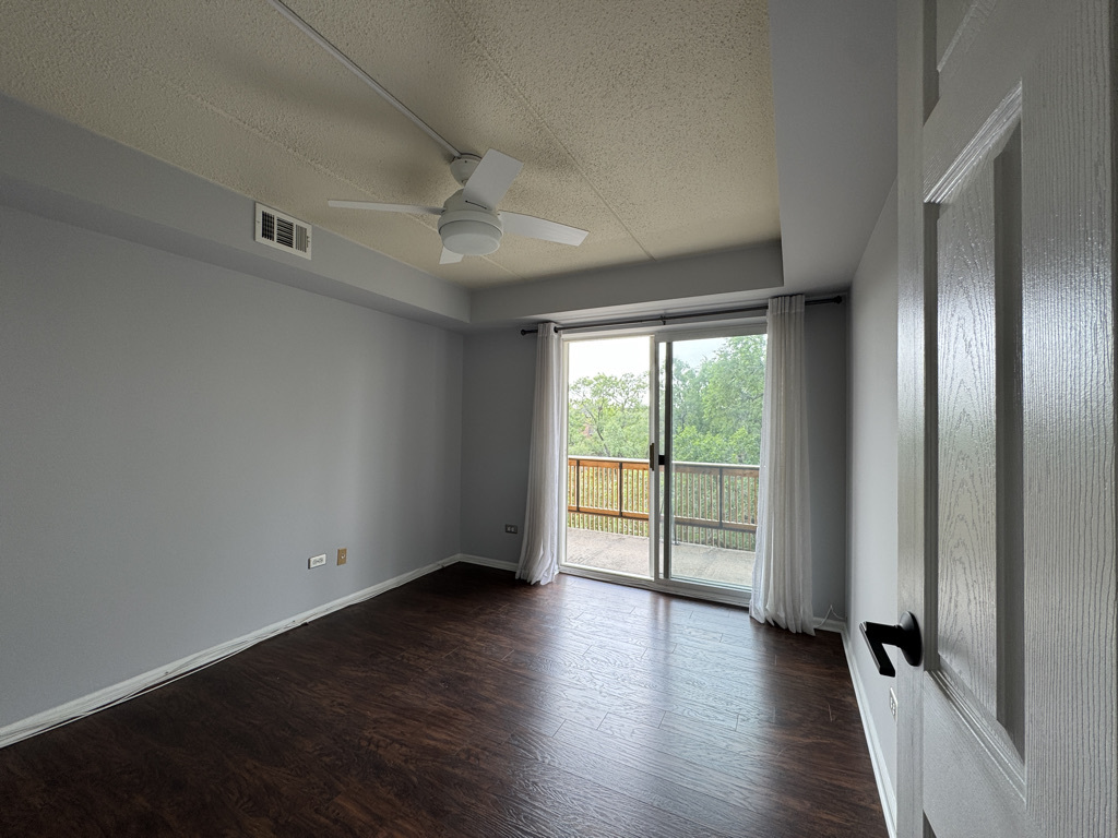 502 Redondo Drive #503, Downers Grove, IL 60516
