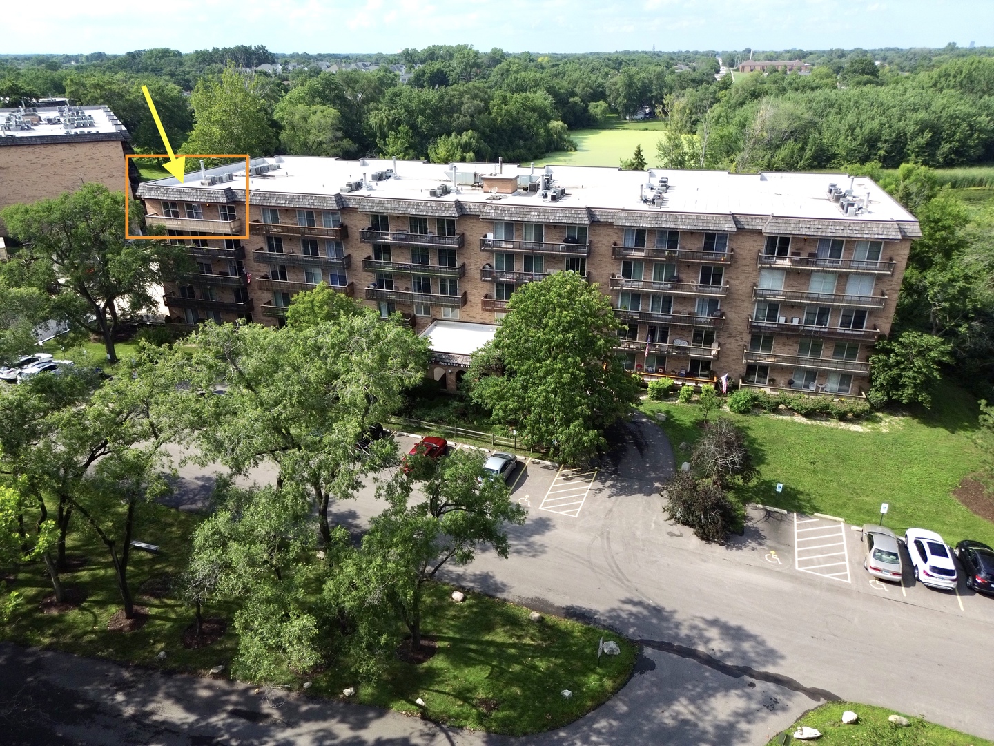 502 Redondo Drive #503, Downers Grove, IL 60516