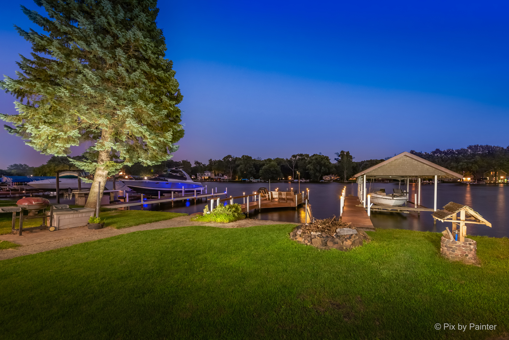 2301 Fairview Avenue, Johnsburg, IL 60051