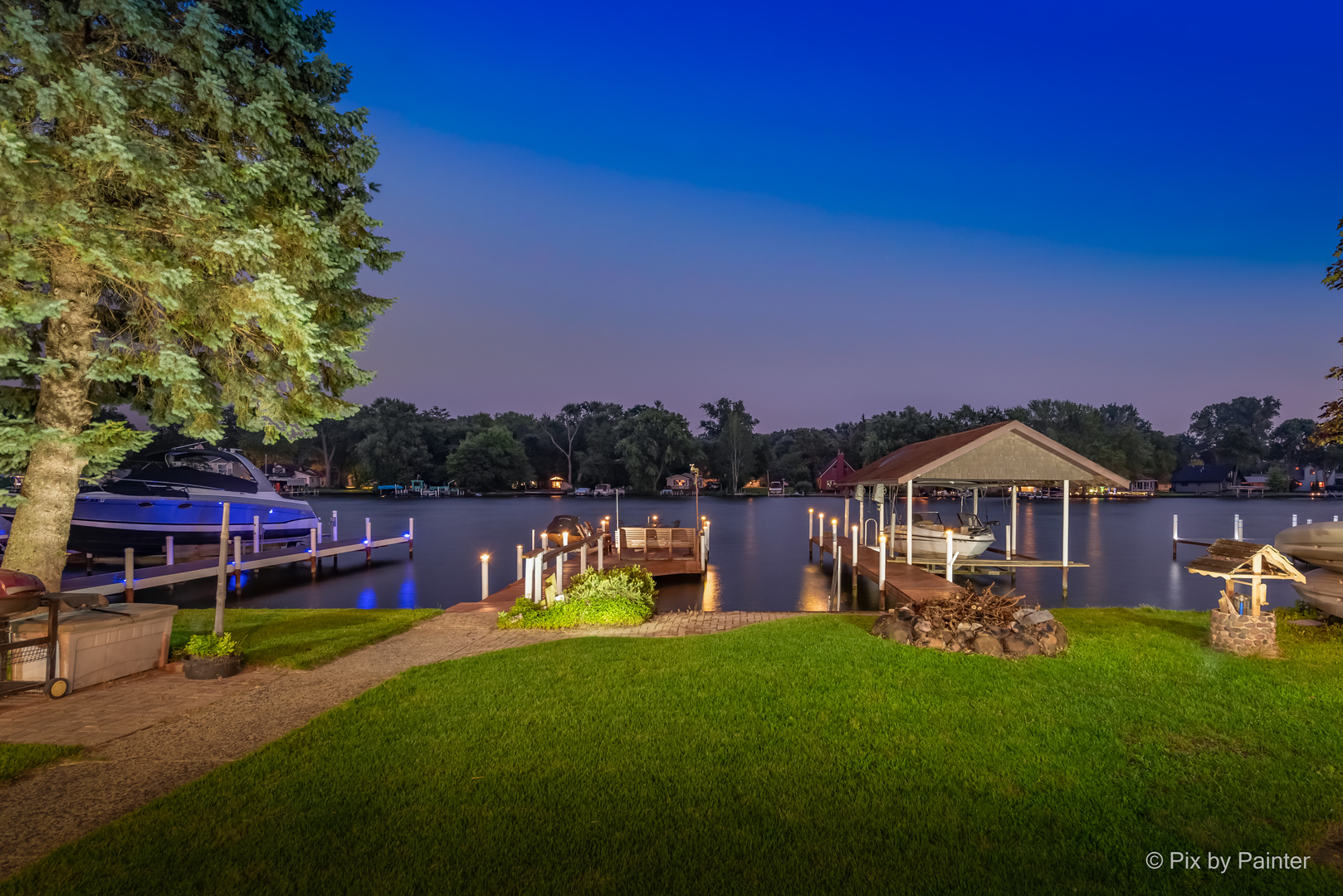 2301 Fairview Avenue, Johnsburg, IL 60051
