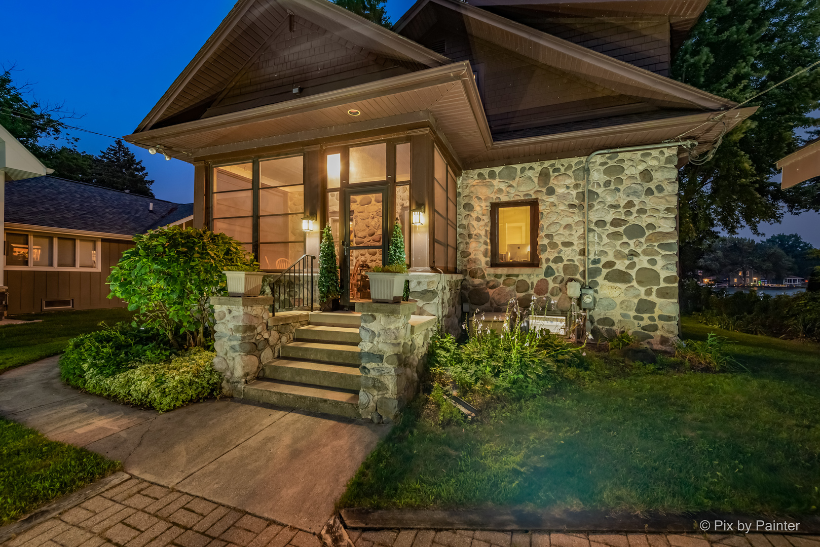 2301 Fairview Avenue, Johnsburg, IL 60051