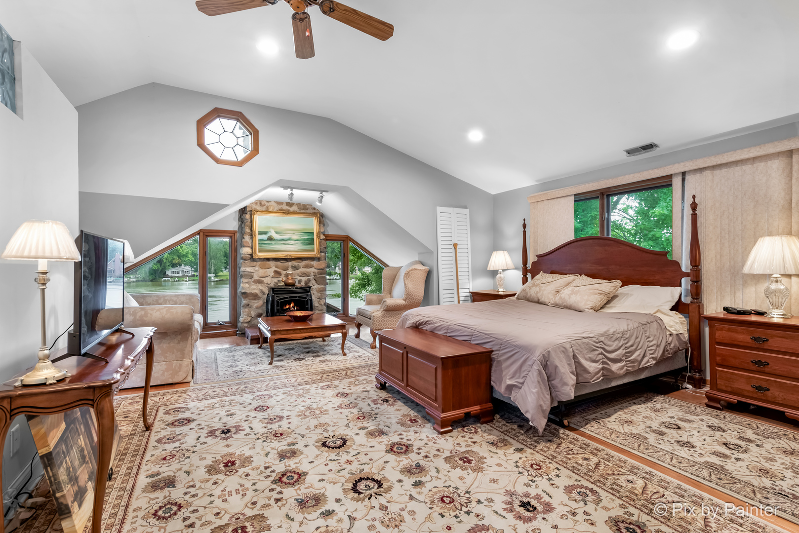 2301 Fairview Avenue, Johnsburg, IL 60051