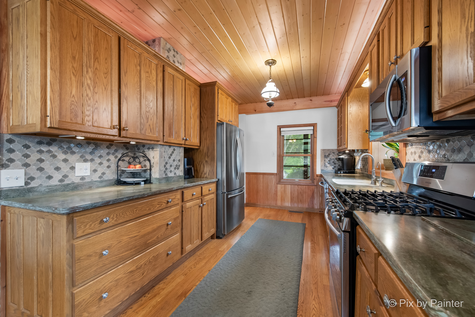 2301 Fairview Avenue, Johnsburg, IL 60051