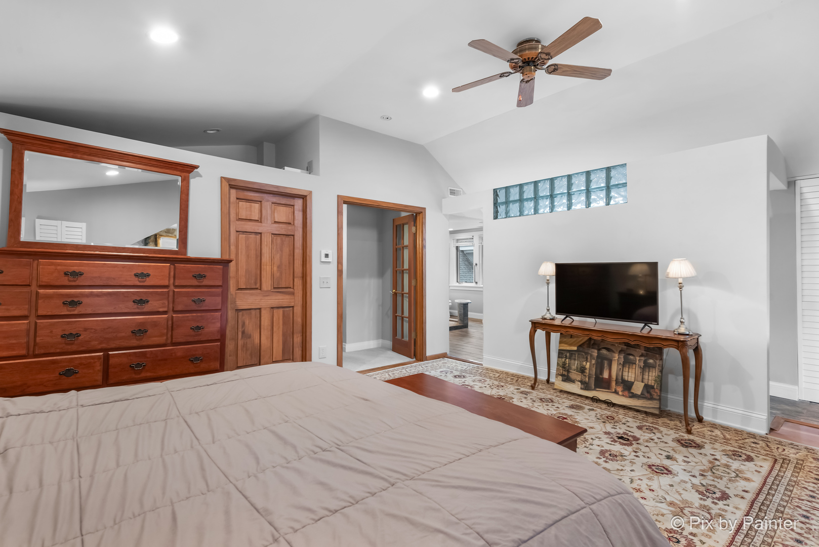 2301 Fairview Avenue, Johnsburg, IL 60051