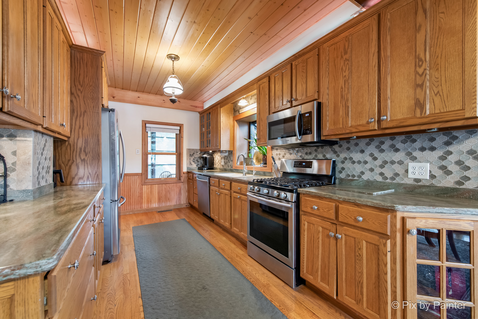 2301 Fairview Avenue, Johnsburg, IL 60051
