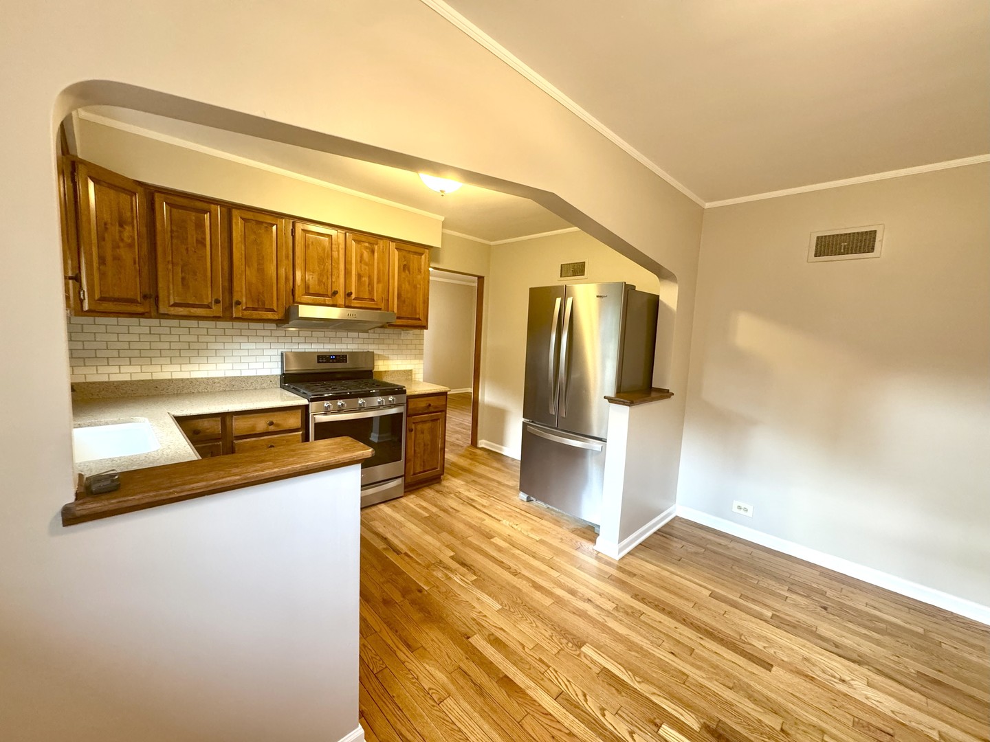 4840 Prospect Avenue, Downers Grove, IL 60515