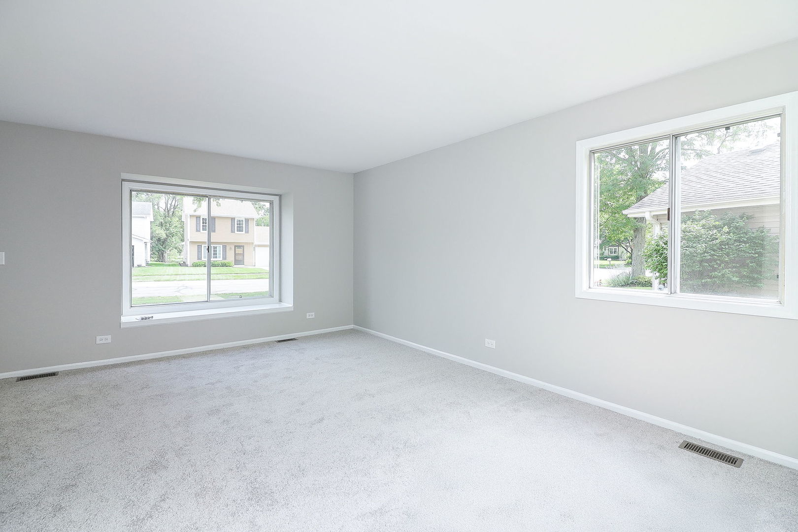 1325 Haverhill Circle, Naperville, IL 60563