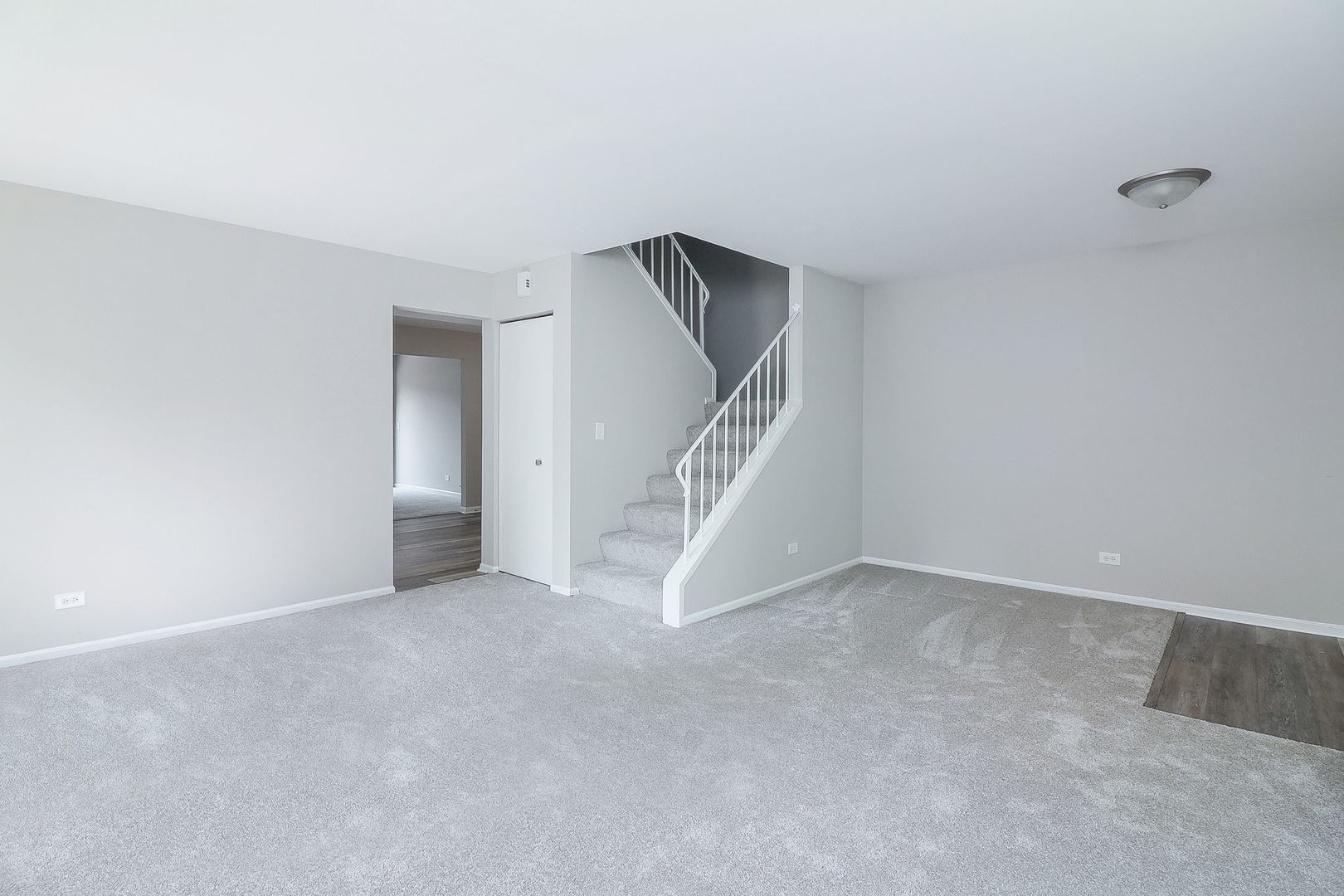 1325 Haverhill Circle, Naperville, IL 60563