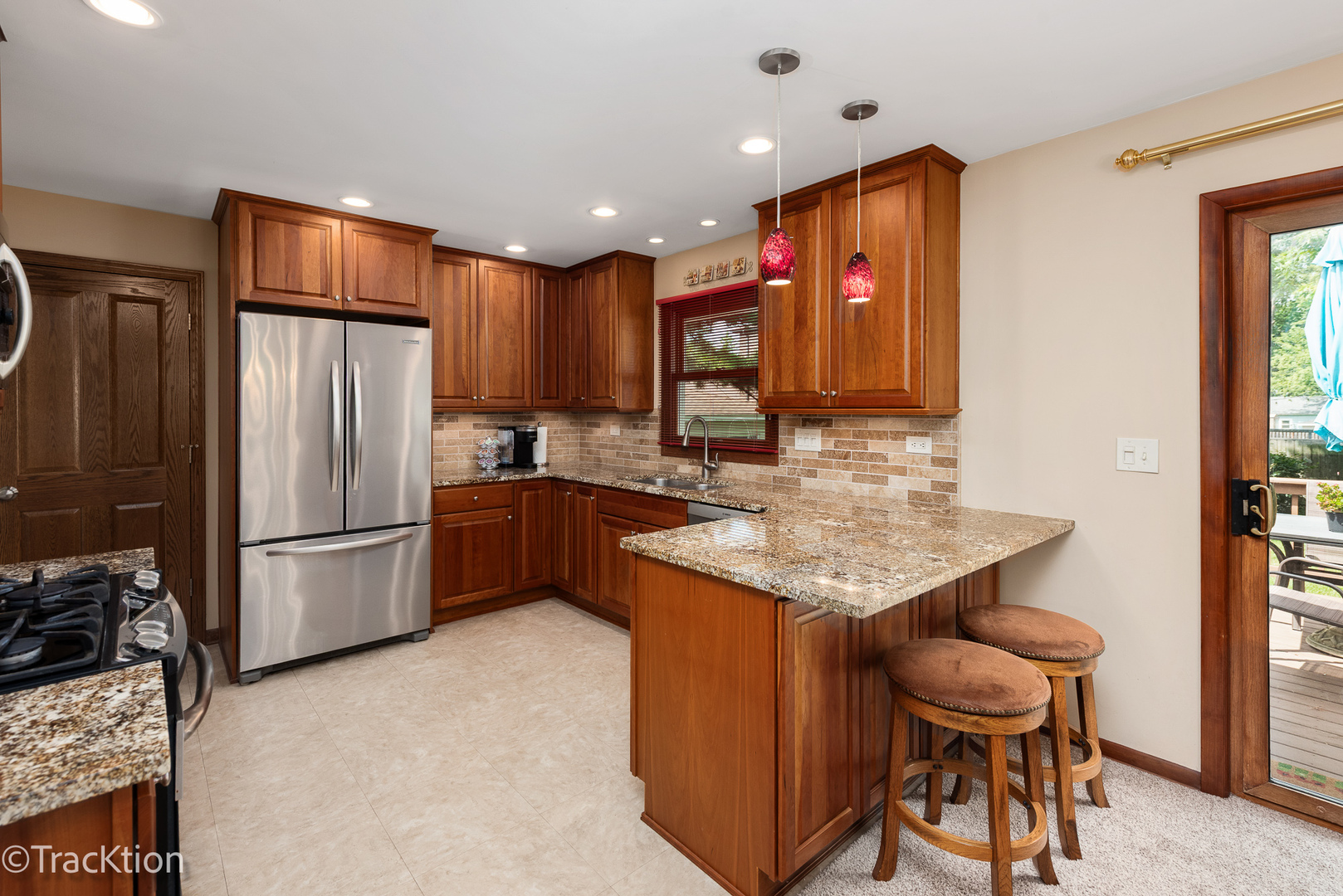 138 W Chicago Avenue, Westmont, IL 60559