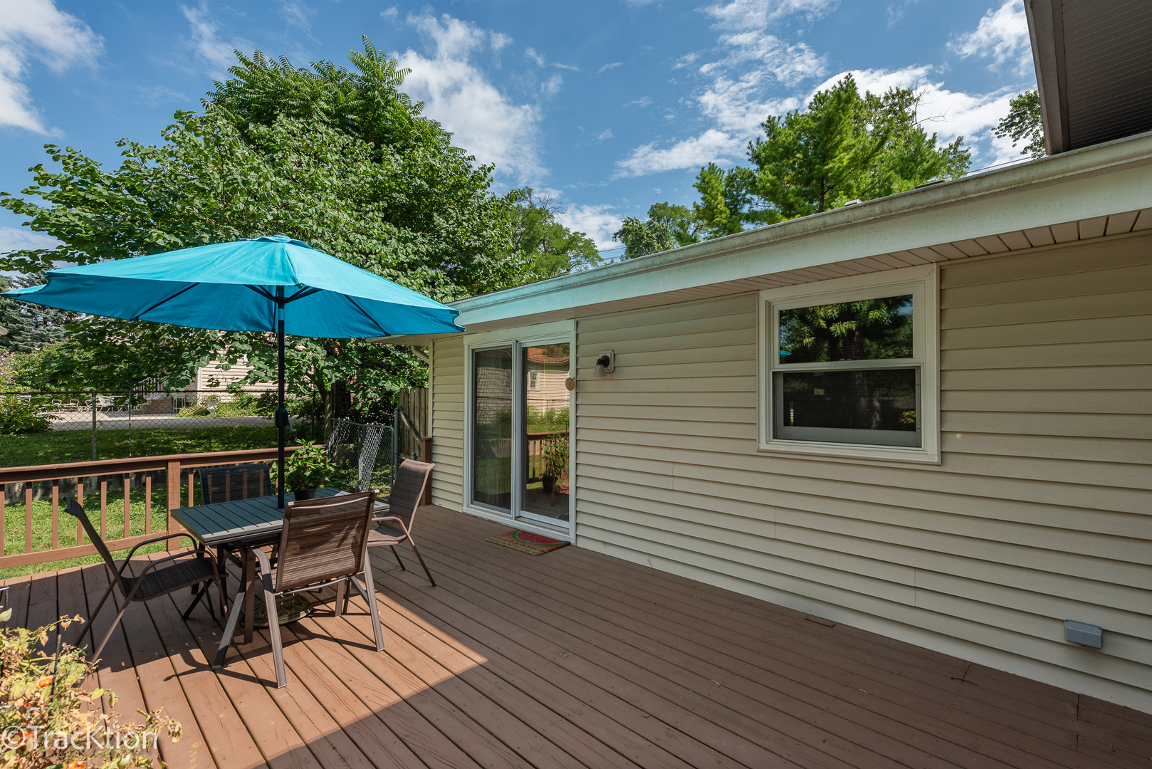 138 W Chicago Avenue, Westmont, IL 60559