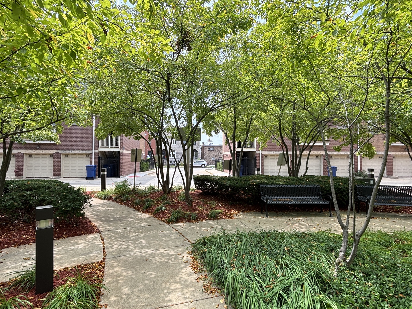 4115 S Maryland Avenue, Chicago, IL 60638
