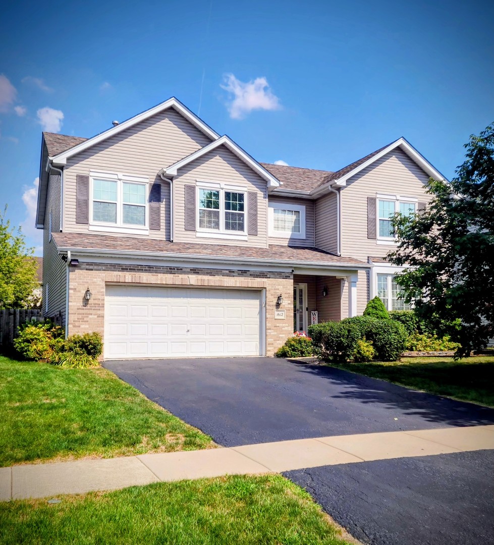 1612 Whisper Glen Drive, Plainfield, IL 60586