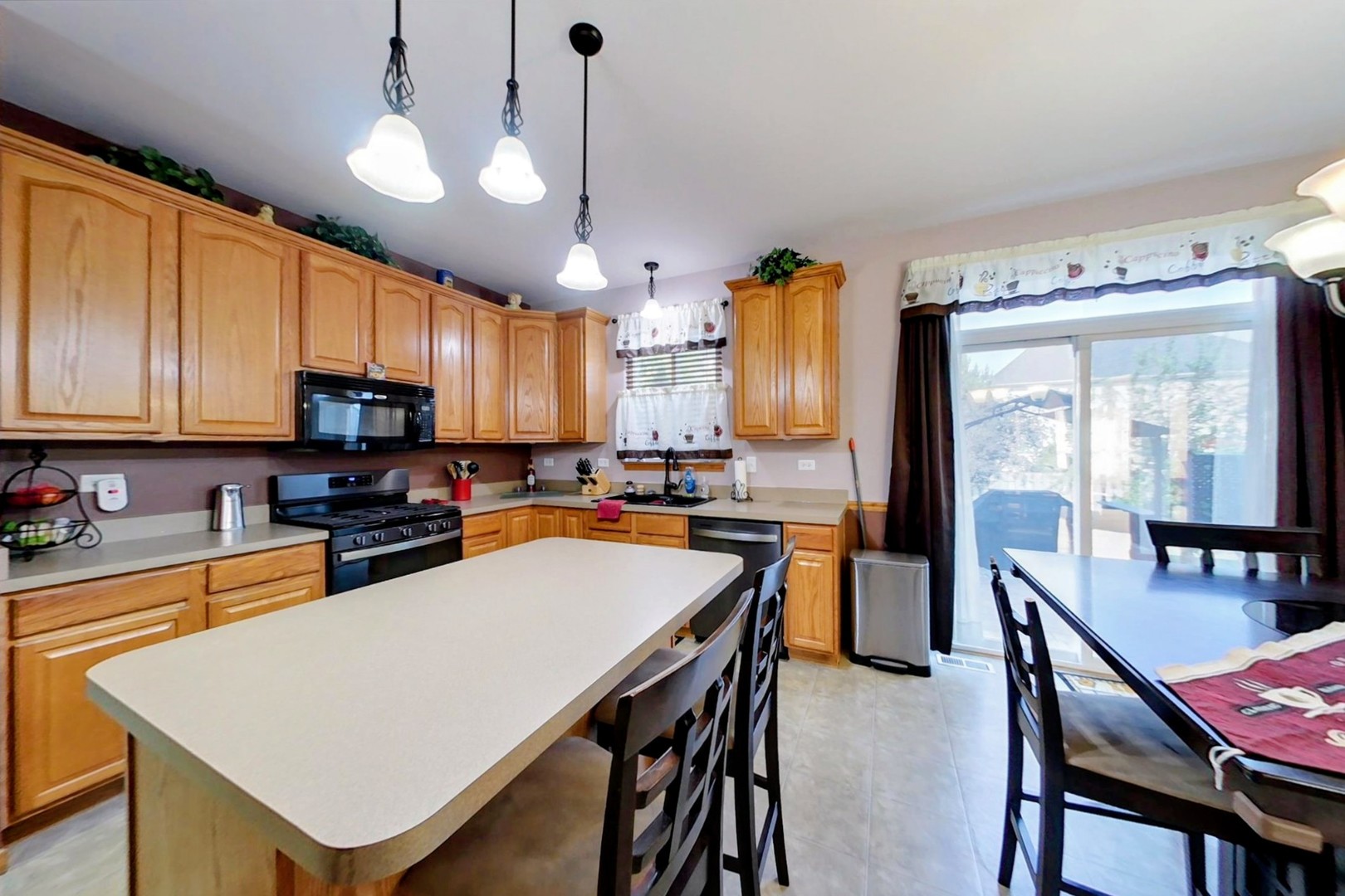 1612 Whisper Glen Drive, Plainfield, IL 60586