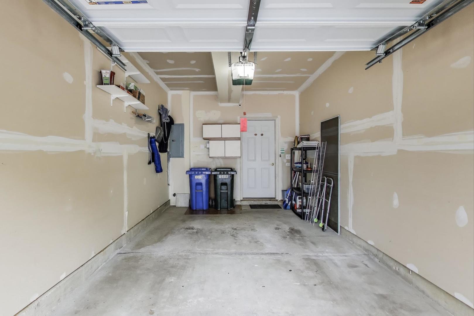 1316 BROOKDALE Drive #1316, Carpentersville, IL 60110