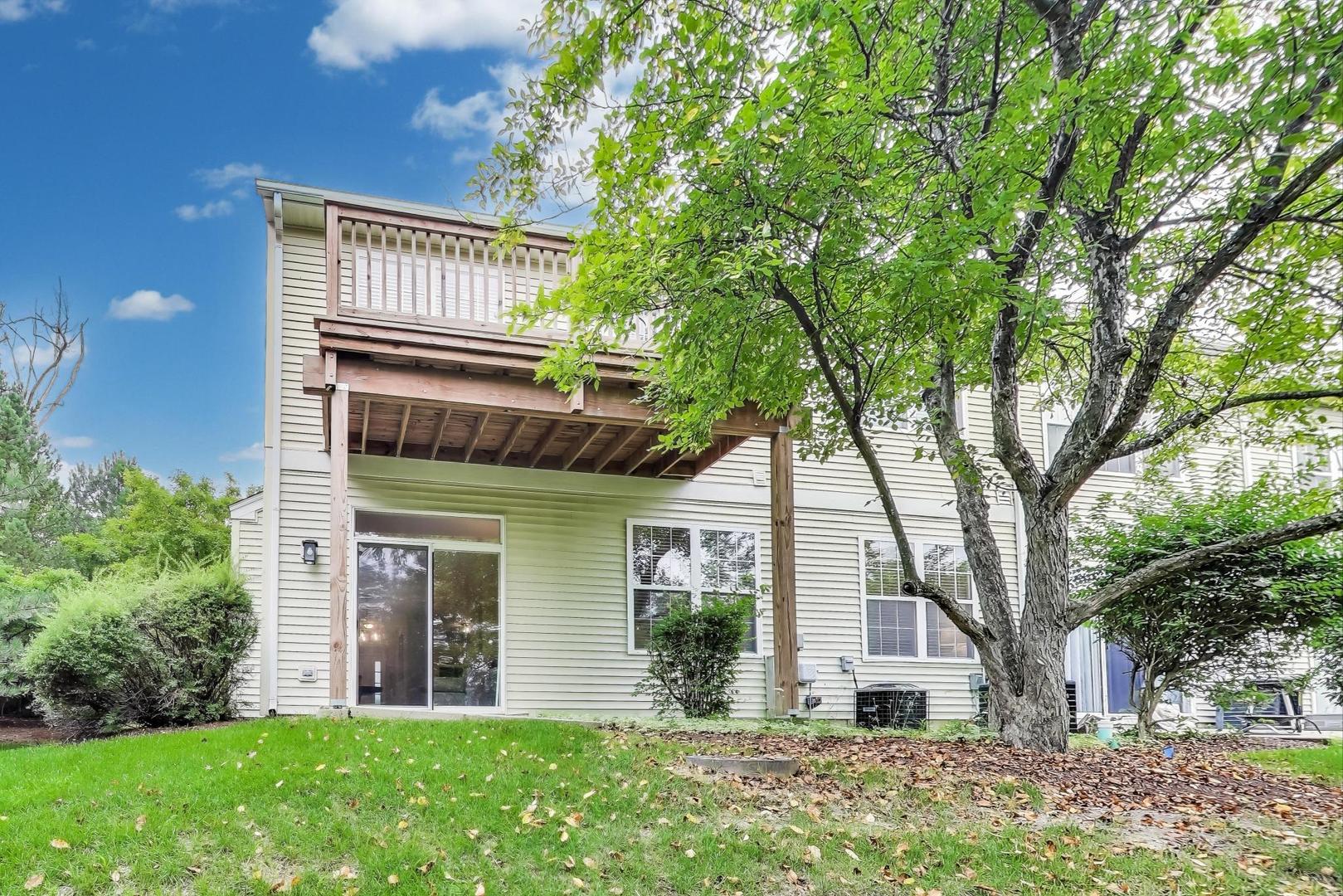 1316 BROOKDALE Drive #1316, Carpentersville, IL 60110