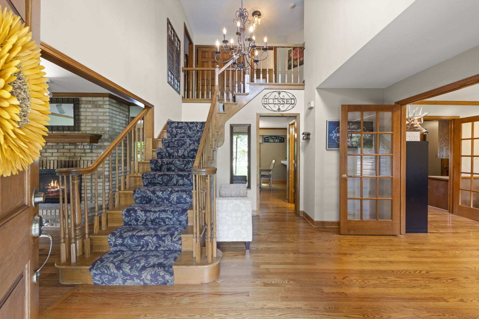 28W041 Greenview Avenue, Warrenville, IL 60555