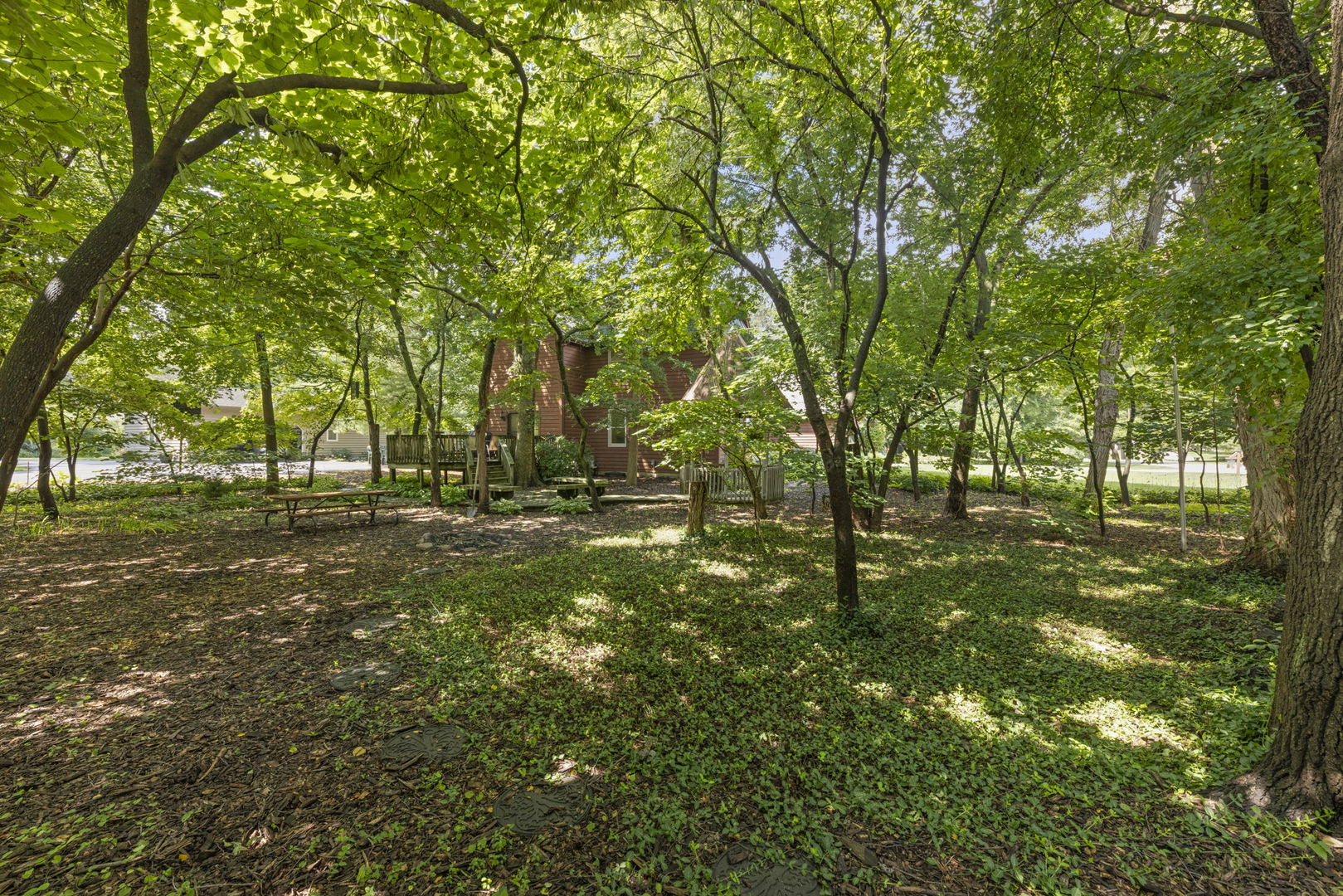 28W041 Greenview Avenue, Warrenville, IL 60555