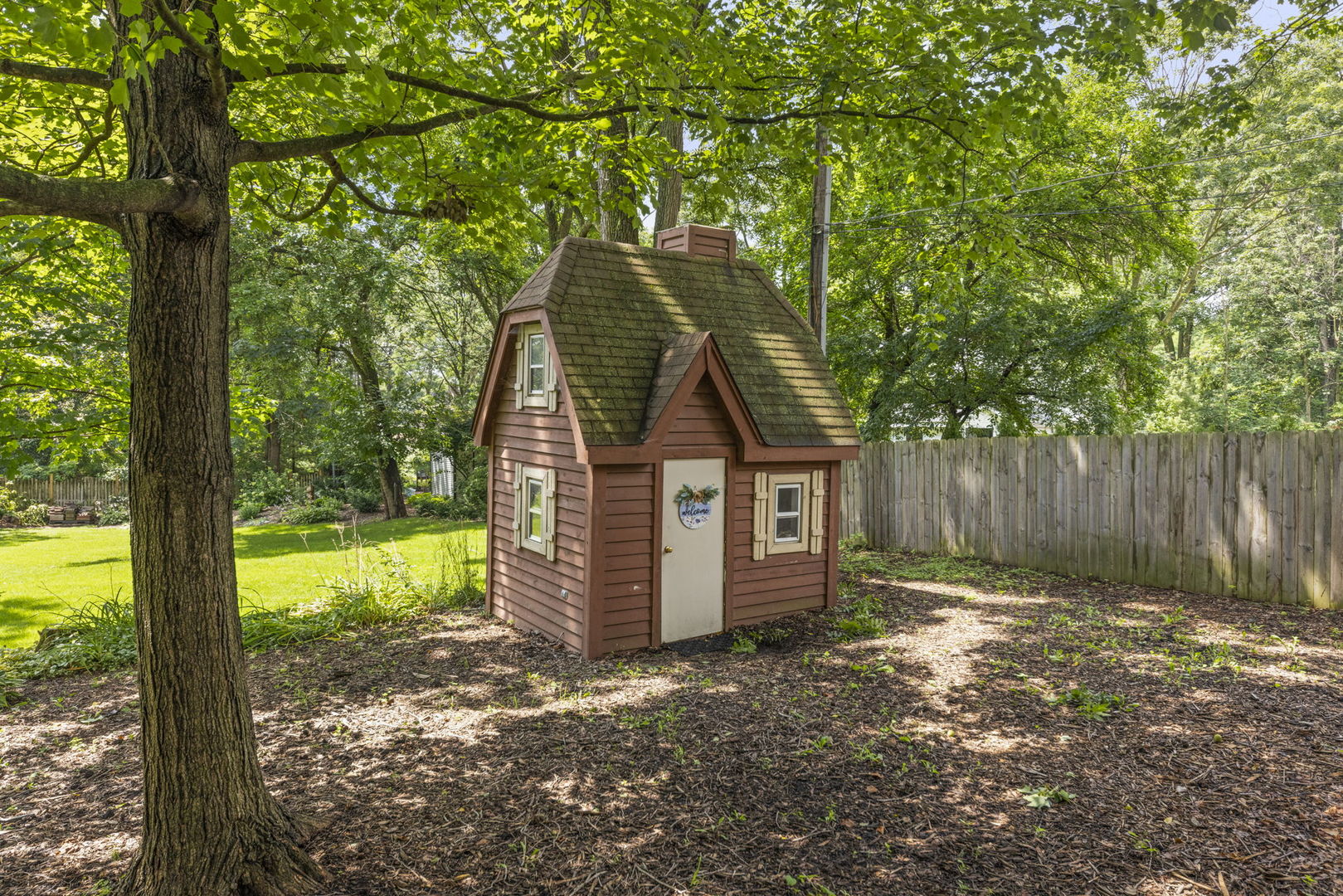 28W041 Greenview Avenue, Warrenville, IL 60555