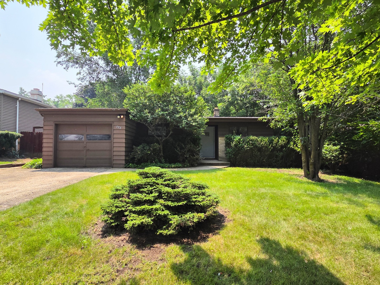 773 Lomond Drive, Mundelein, IL 60060