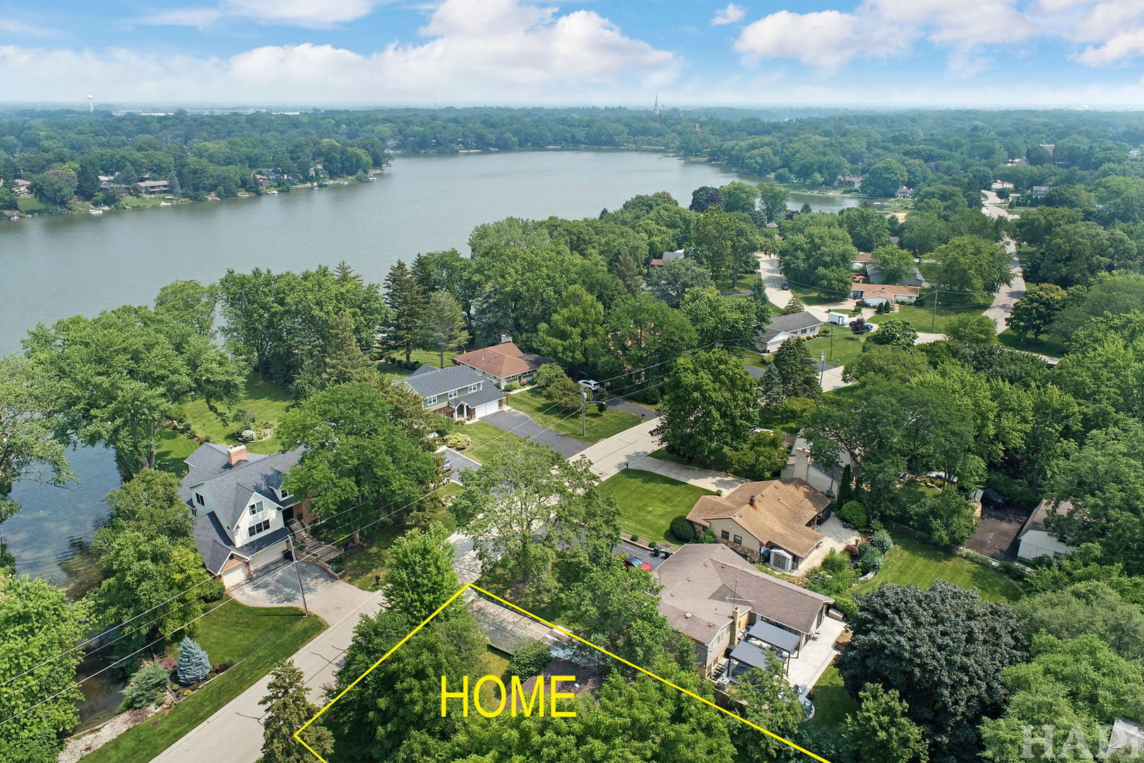 773 Lomond Drive, Mundelein, IL 60060