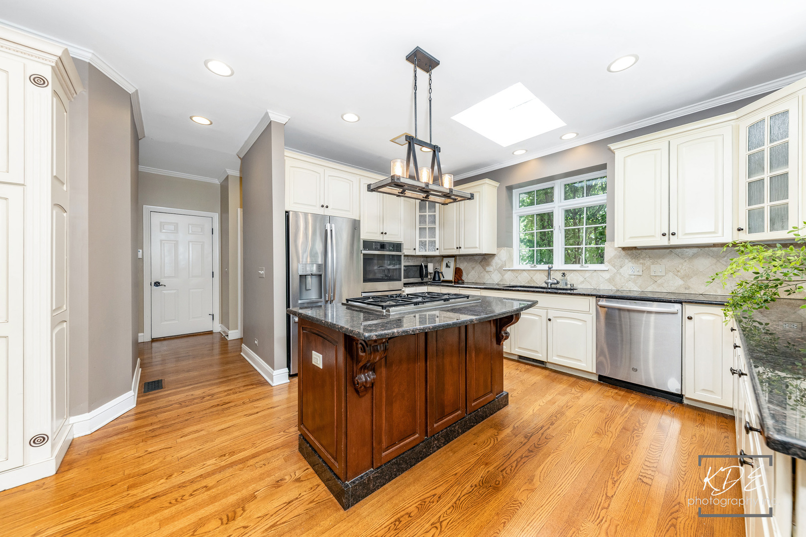 2247 PALMER Circle, Naperville, IL 60564