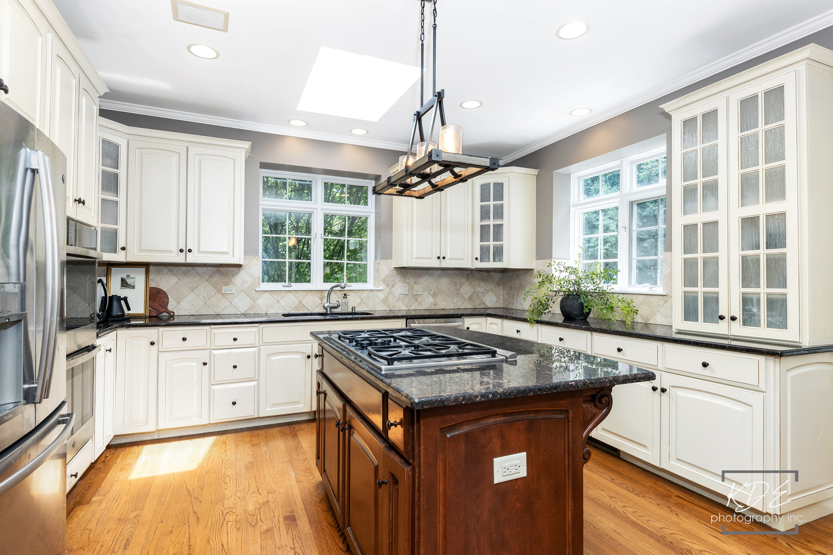 2247 PALMER Circle, Naperville, IL 60564