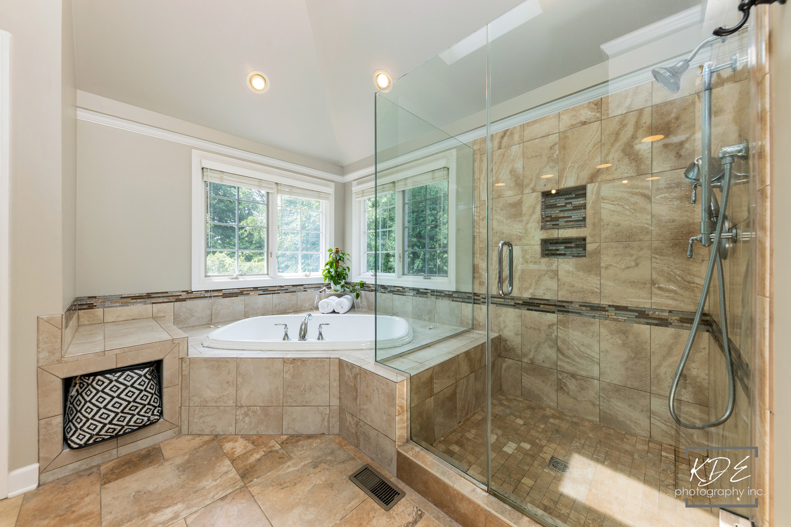2247 PALMER Circle, Naperville, IL 60564