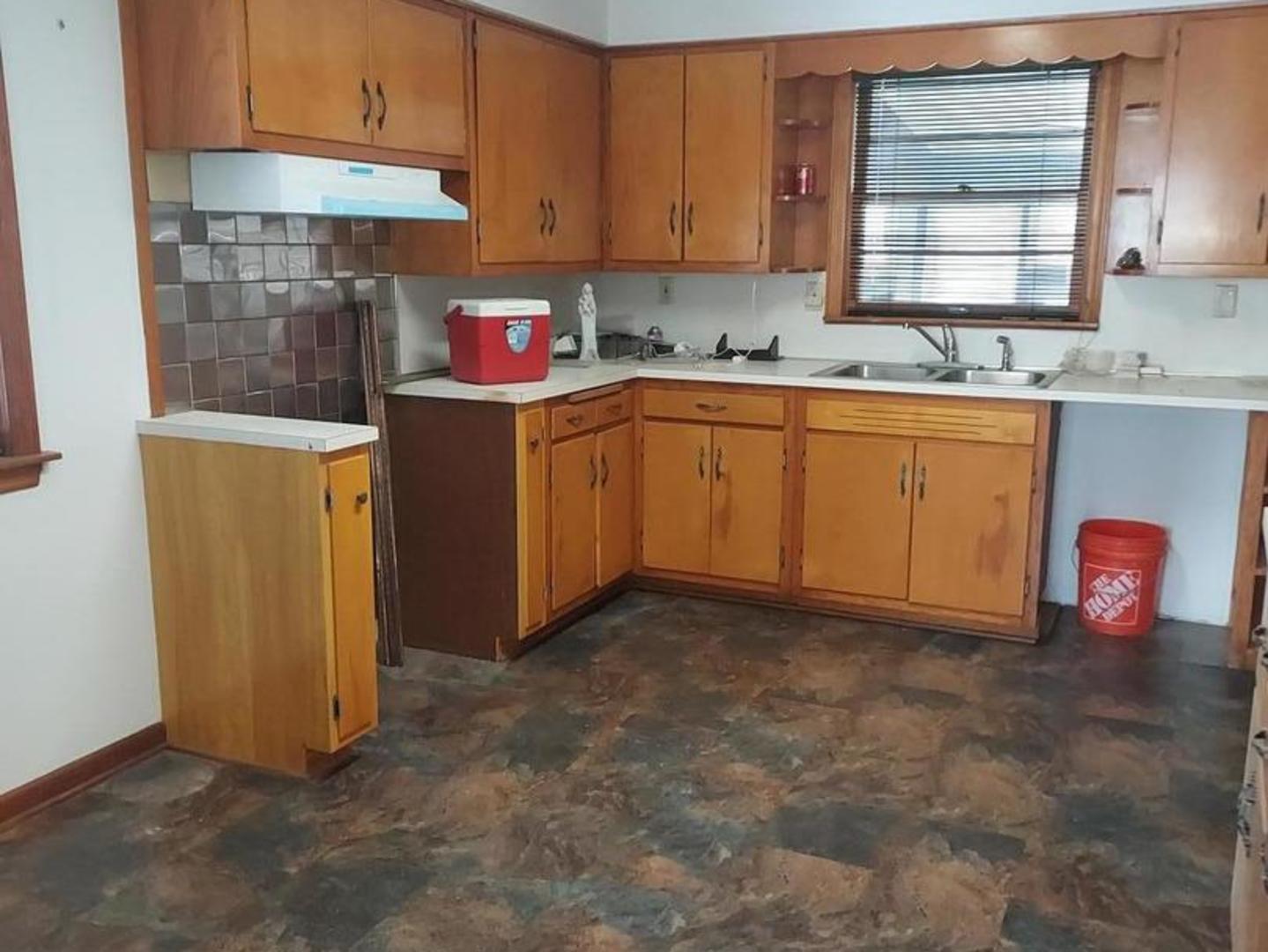 580 Hirsch Avenue, Calumet City, IL 60409