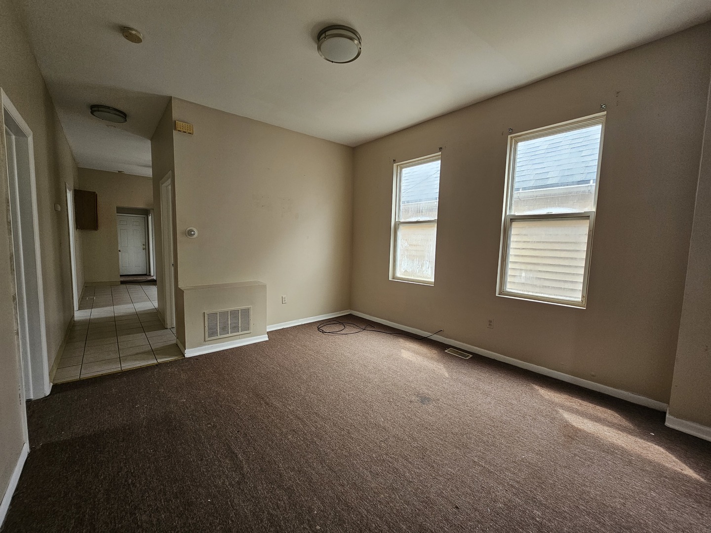 8813 S Buffalo Avenue, Chicago, IL 60617