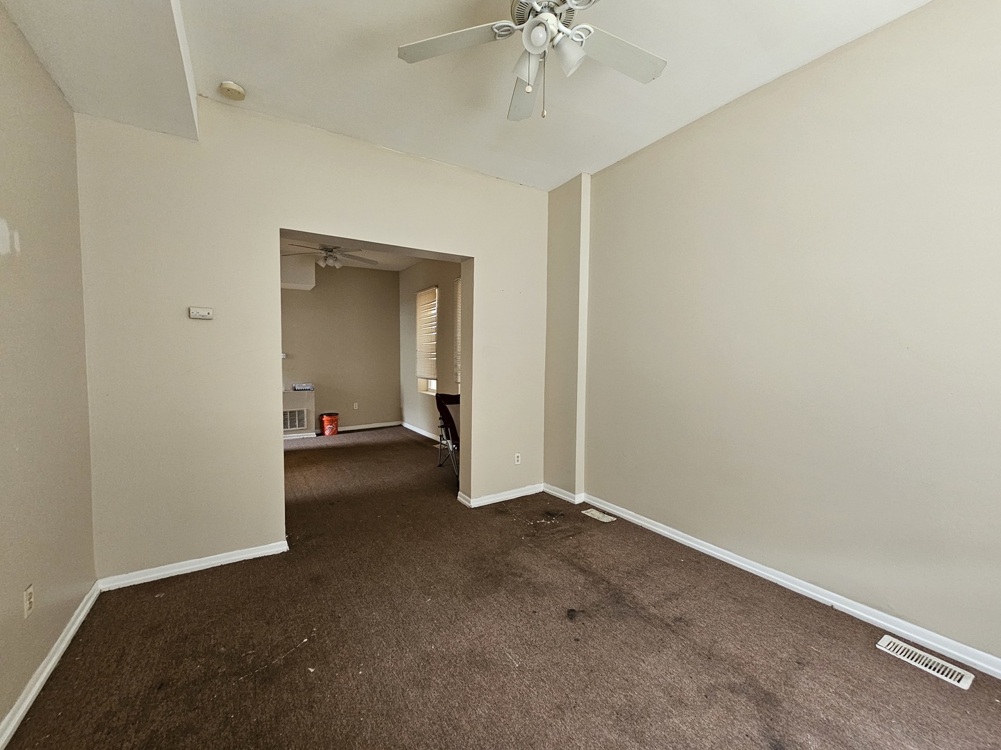 8813 S Buffalo Avenue, Chicago, IL 60617