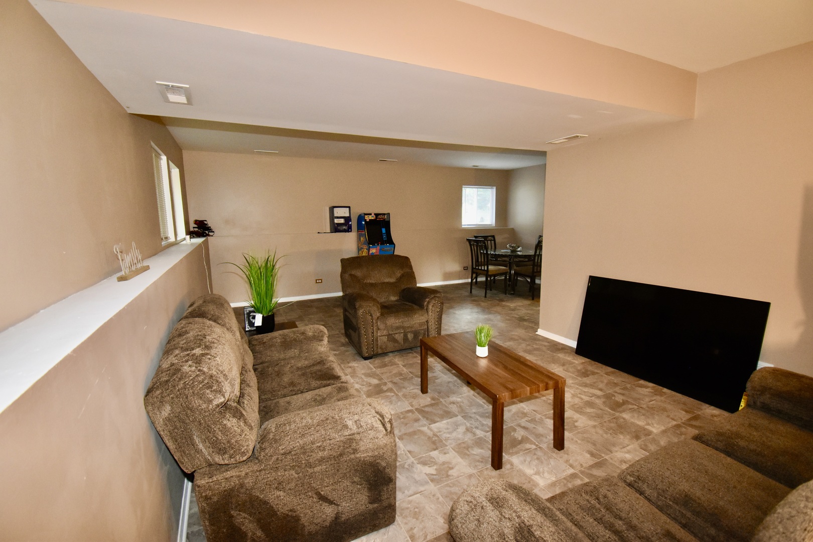 10029 W Howard Street, Beach Park, IL 60087