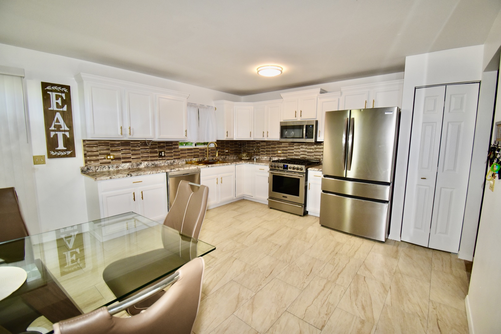 10029 W Howard Street, Beach Park, IL 60087