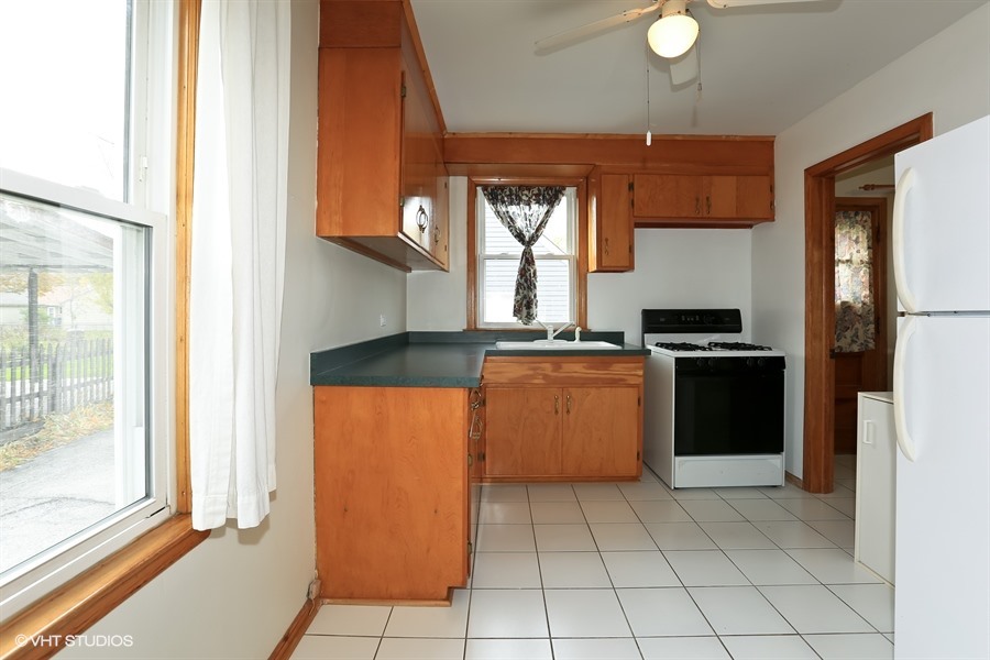 1134 Webster Lane, Des Plaines, IL 60016