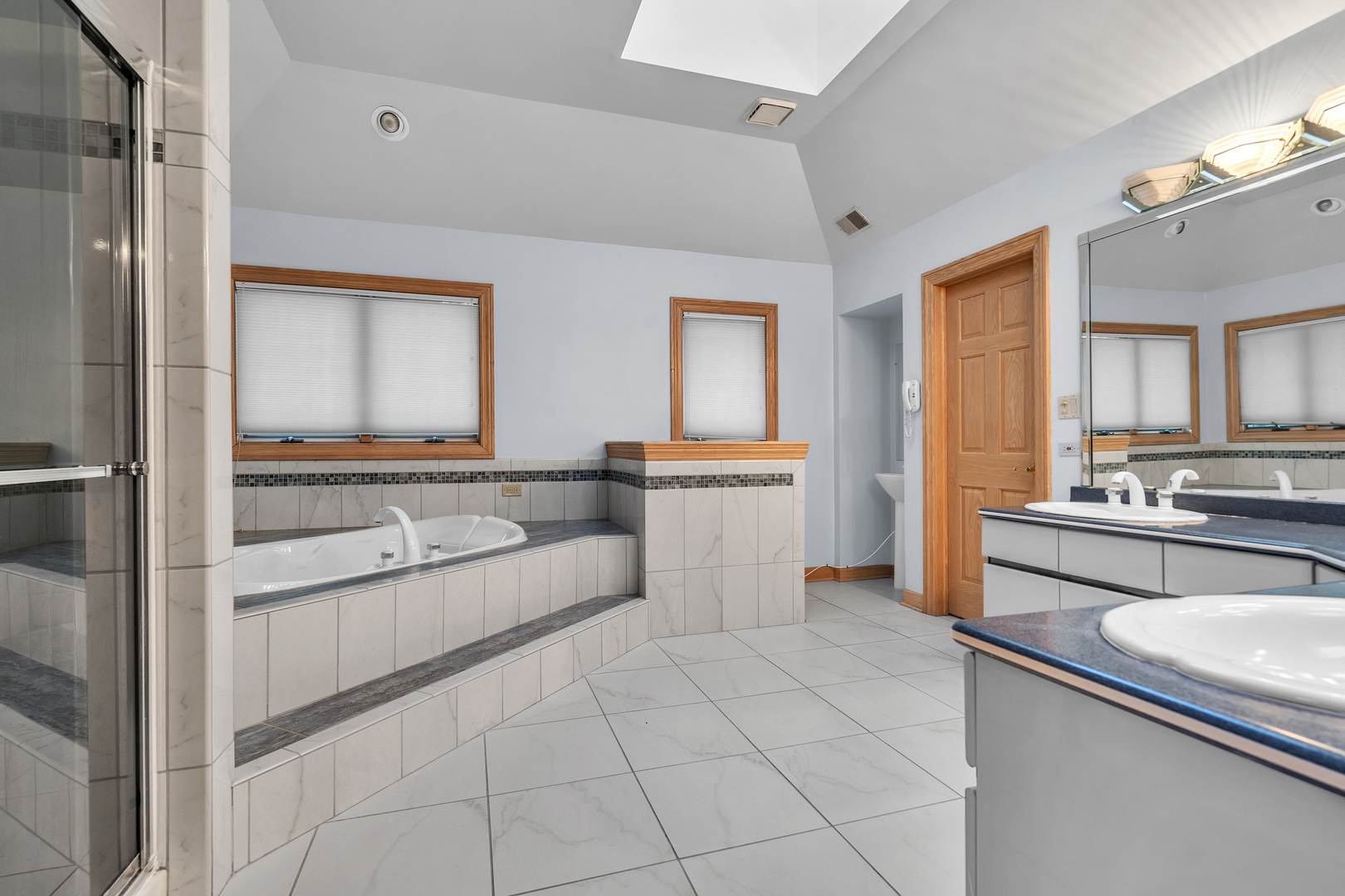 15220 Arbor Drive, Orland Park, IL 60467