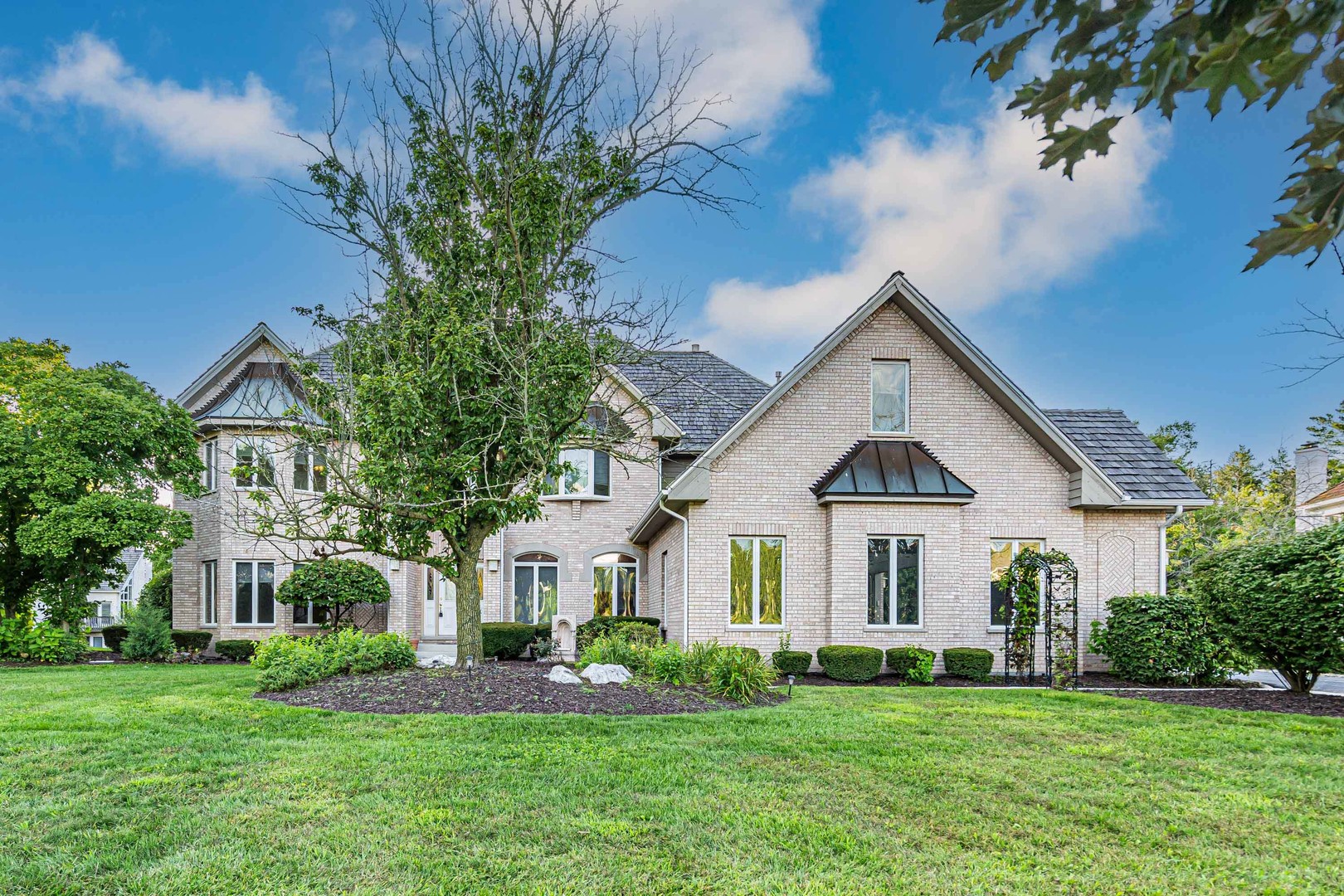 15220 Arbor Drive, Orland Park, IL 60467